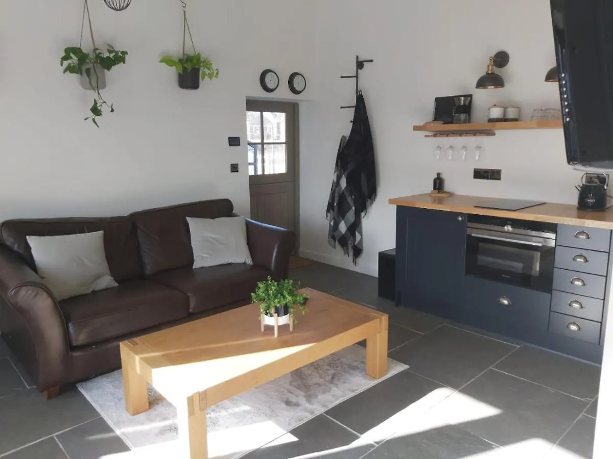 Sweet Meadow Lodge Exeter Apartment