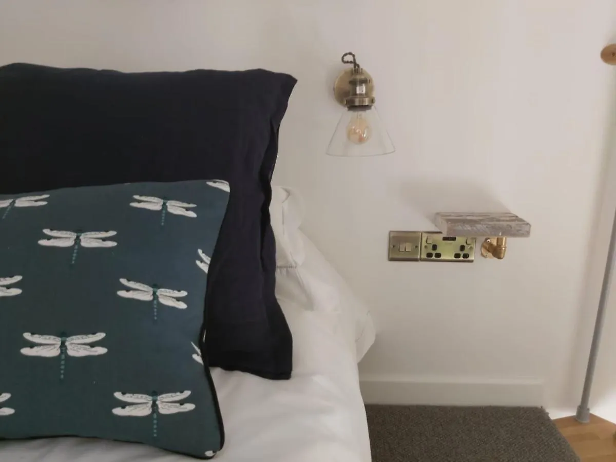 Sweet Meadow Lodge Exeter Apartment